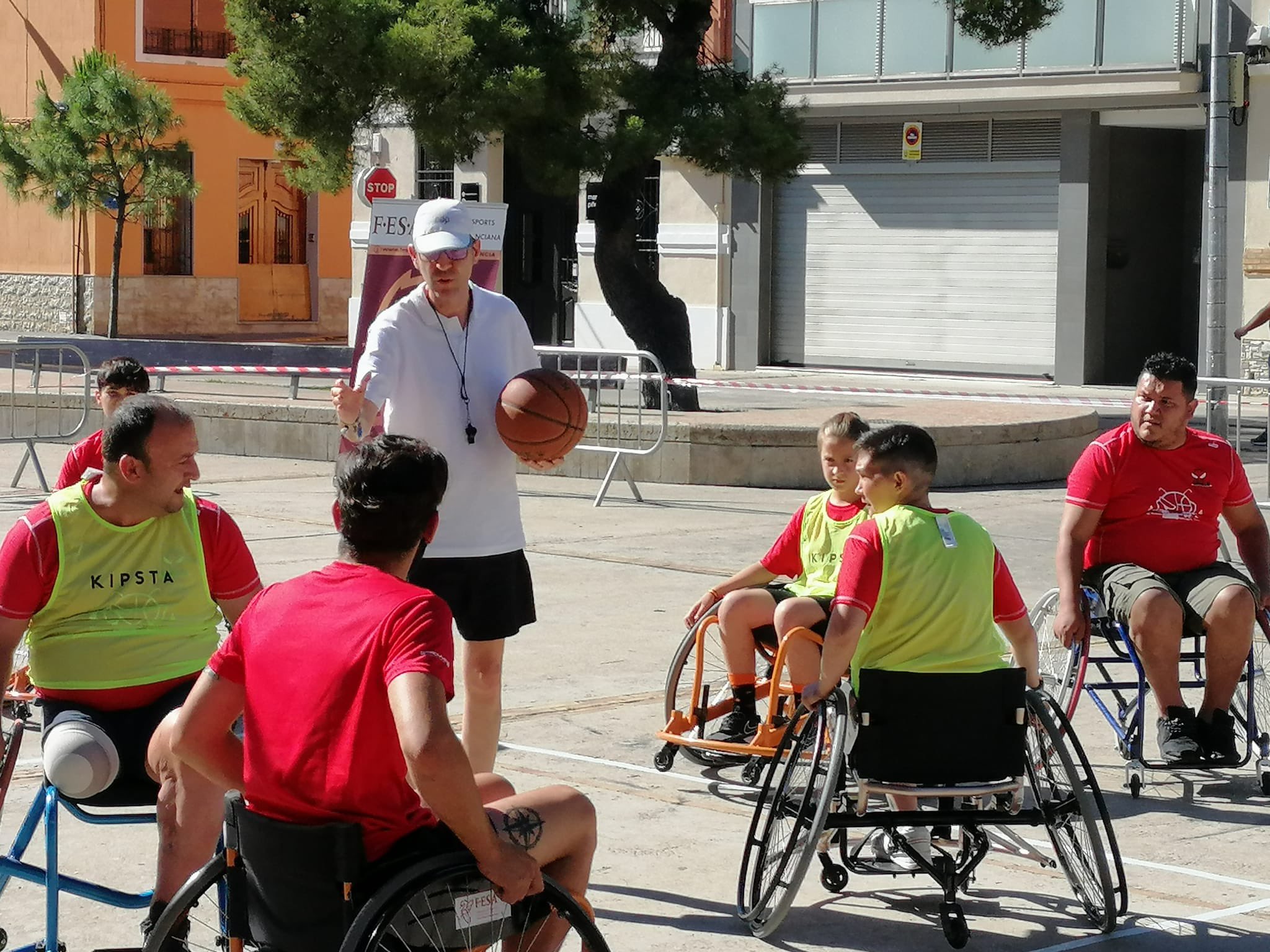 El I Circuito Valenciano de 3×3 de BSR (baloncesto en silla de ruedas) ya ha dado comienzo en Massanassa